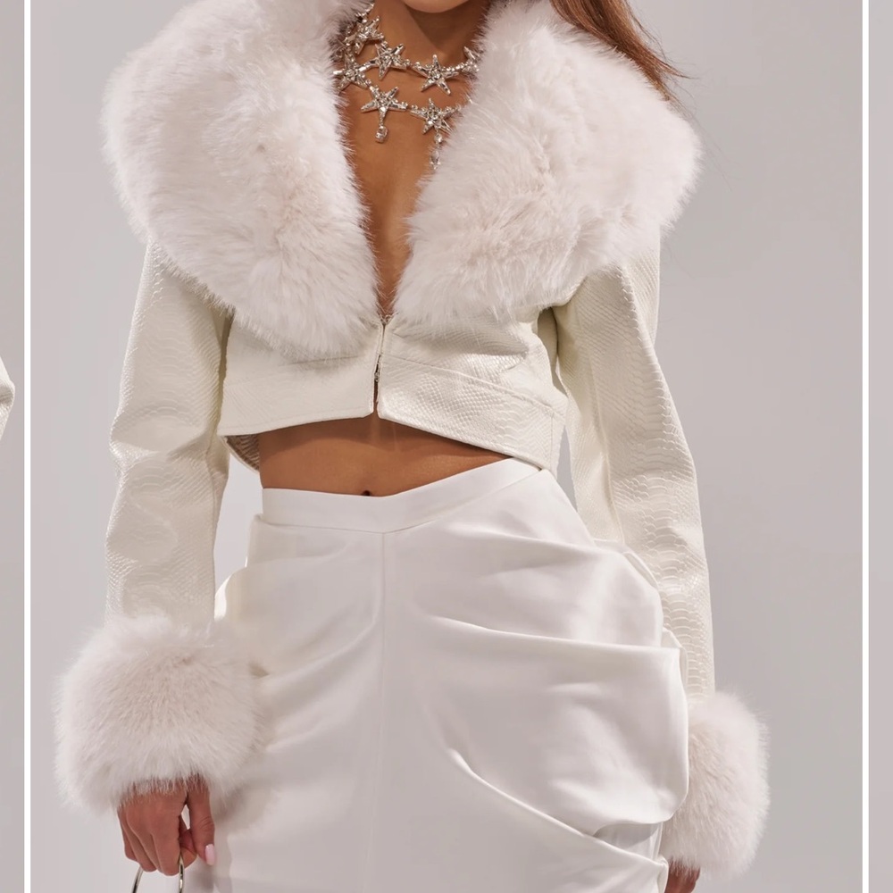 AKIRA Cream Faux Fur Teddy Jacket